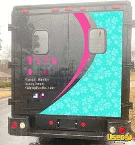 2000 Utilimaster Mobile Hair & Nail Salon Truck 7 Virginia Gas Engine for Sale