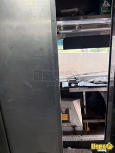 2000 Utilimax All-purpose Food Truck Diamond Plated Aluminum Flooring Florida Diesel Engine for Sale