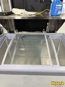 2000 Utilimax All-purpose Food Truck Triple Sink Florida Diesel Engine for Sale