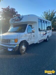 2000 V10 Pet Care / Veterinary Truck Generator California for Sale