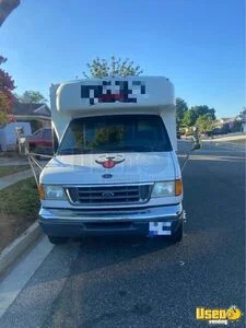 2000 V10 Pet Care / Veterinary Truck Water Tank California for Sale