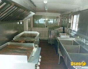 2000 Van All-purpose Food Truck Chef Base Oregon for Sale