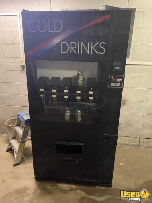 2000 Vendo Soda Machine New York for Sale