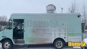 2000 Workhorse All-purpose Food Truck Concession Window Ontario Diesel Engine for Sale