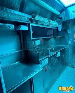 2000 Workhorse All-purpose Food Truck Diamond Plated Aluminum Flooring California Gas Engine for Sale