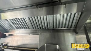 2000 Workhorse All-purpose Food Truck Diamond Plated Aluminum Flooring Ontario Diesel Engine for Sale