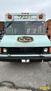 2000 Workhorse All-purpose Food Truck Insulated Walls Ontario Diesel Engine for Sale