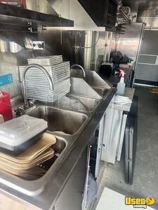 2000 Workhorse All-purpose Food Truck Stainless Steel Wall Covers Florida Diesel Engine for Sale