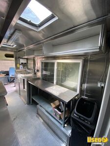 2000 Workhorse All-purpose Food Truck Stainless Steel Wall Covers Ontario Diesel Engine for Sale