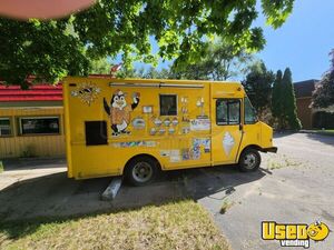 2000 Workhorse Ice Cream Truck Concession Window Michigan for Sale