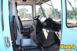 2000 Workhorse Stepvan Mobile Boutique Breaker Panel Texas Gas Engine for Sale