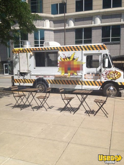 2000 Workhourse P40 Pizza Food Truck Indiana Diesel Engine for Sale 2000 Workhourse P40 Pizza Food Truck Indiana Diesel Engine for Sale