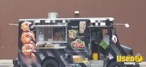 2001 2 Ton Workhorse All-purpose Food Truck Concession Window Georgia Diesel Engine for Sale