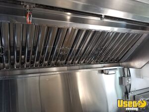 2001 2 Ton Workhorse All-purpose Food Truck Exterior Customer Counter Georgia Diesel Engine for Sale