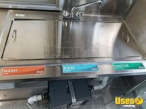 2001 2 Ton Workhorse All-purpose Food Truck Generator Georgia Diesel Engine for Sale