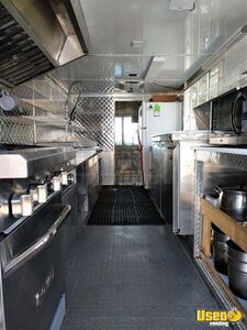 2001 26.5' Step Van Kitchen Food Truck All-purpose Food Truck Prep Station Cooler South Dakota Gas Engine for Sale