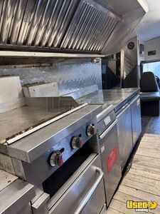 2001 3400 All-purpose Food Truck Exterior Customer Counter New York Diesel Engine for Sale