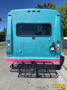 2001 350 Coffee & Beverage Truck Concession Window Montana Diesel Engine for Sale