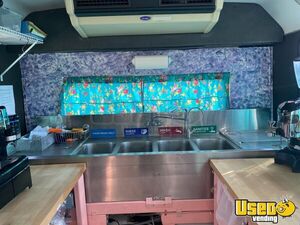 2001 350 Coffee & Beverage Truck Refrigerator Montana Diesel Engine for Sale