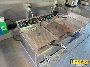 2001 4500 All-purpose Food Truck Refrigerator Florida for Sale