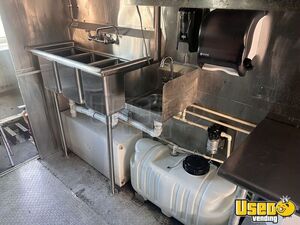 2001 4700 All-purpose Food Truck Reach-in Upright Cooler Georgia Diesel Engine for Sale