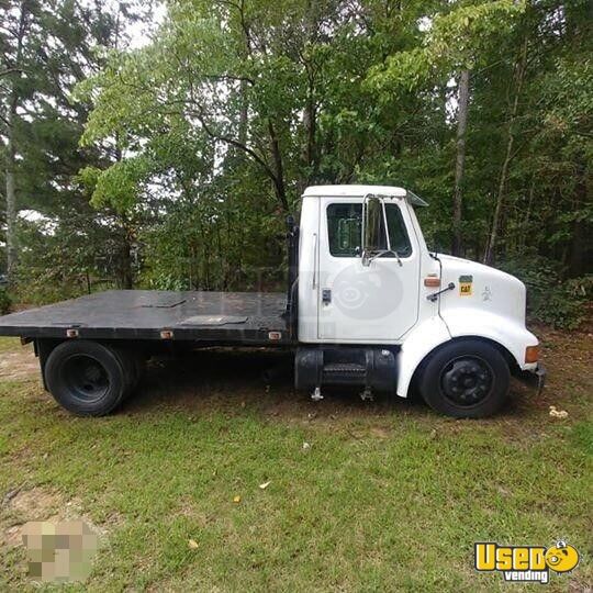 2001 4700 Flatbed Truck Tennessee for Sale