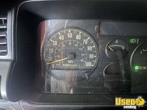 2001 5500 All-purpose Food Truck Insulated Walls Illinois Diesel Engine for Sale