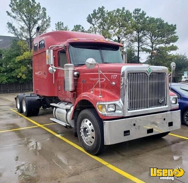 2001 9900 International Semi Truck Oklahoma for Sale