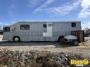 2001 All-american All-purpose Food Truck Insulated Walls Tennessee Diesel Engine for Sale