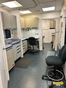2001 C7 Mobile Clinic Interior Lighting Texas Gas Engine for Sale
