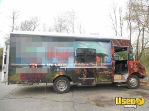 2001 Chevrolet Catering Food Truck Virginia Gas Engine for Sale