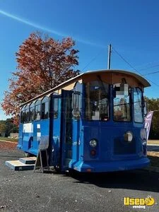 2001 Coffee Trolley-bus Coffee & Beverage Truck North Carolina Diesel Engine for Sale