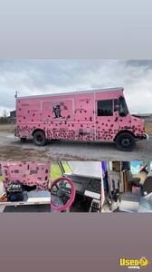2001 Coffee Truck Coffee & Beverage Truck Concession Window Montana Gas Engine for Sale