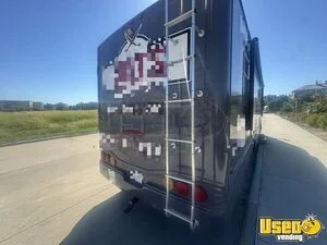 2001 Condor R-vision Mobile Hair & Nail Salon Truck Cabinets Texas Gas Engine for Sale