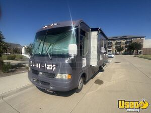 2001 Condor R-vision Mobile Hair & Nail Salon Truck Spare Tire Texas Gas Engine for Sale