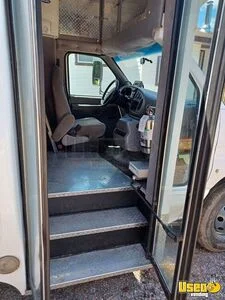 2001 Ctv All-purpose Food Truck Fresh Water Tank Ontario Diesel Engine for Sale