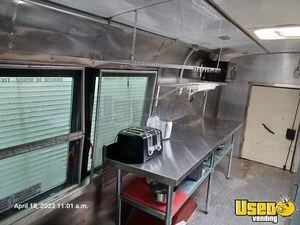 2001 Ctv All-purpose Food Truck Upright Freezer Ontario Diesel Engine for Sale