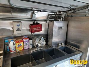 2001 Ctv All-purpose Food Truck Work Table Ontario Diesel Engine for Sale