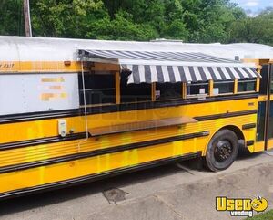 2001 Diesel Built Bus Kitchen Food Truck All-purpose Food Truck Cabinets North Carolina Diesel Engine for Sale