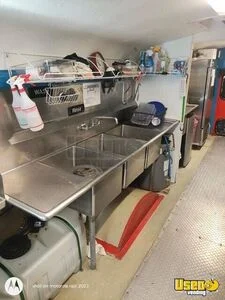 2001 Diesel Built Bus Kitchen Food Truck All-purpose Food Truck Electrical Outlets North Carolina Diesel Engine for Sale