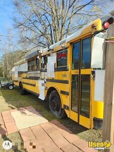 2001 Diesel Thomas Built Bustaurant Mobile Kitchen Food Truck for Sale in North Carolina!