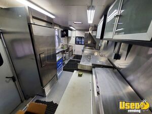 2001 E-450 Kitchen Food Truck All-purpose Food Truck Shore Power Cord Pennsylvania Gas Engine for Sale