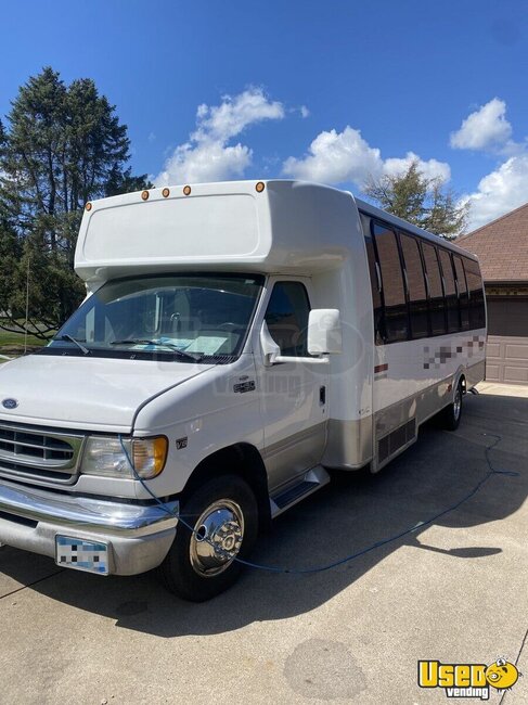 2001 E-450 Party Bus Party Bus Minnesota Diesel Engine for Sale
