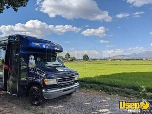 2001 E-450 Taco Food Truck Stainless Steel Wall Covers New Mexico Diesel Engine for Sale