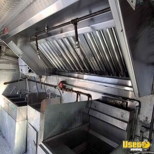 2001 E350 All-purpose Food Truck Diamond Plated Aluminum Flooring Iowa Gas Engine for Sale