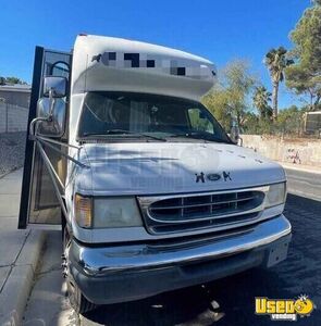 2001 E350 Pet Care / Veterinary Truck Air Conditioning Nevada Gas Engine for Sale