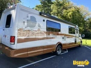 2001 E450 Mobile Boutique Cabinets Ohio Gas Engine for Sale