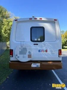 2001 E450 Mobile Boutique Insulated Walls Ohio Gas Engine for Sale