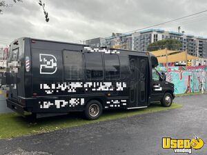 2001 E450 Mobile Hair & Nail Salon Truck Cabinets Florida Diesel Engine for Sale