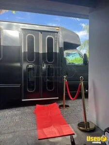 2001 E450 Mobile Hair & Nail Salon Truck Electrical Outlets Florida Diesel Engine for Sale